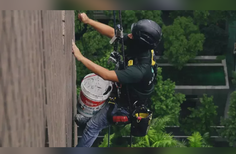 搶修古老外牆 玉山高空工程迎戰後震危機