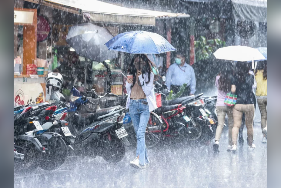 氣象署預警：臺灣中南部山區及城市可能發生局部大雨