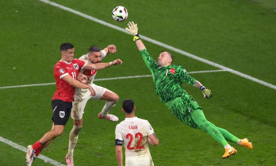 土耳其2-1擊敗奧地利 闖入歐洲杯八強將戰荷蘭