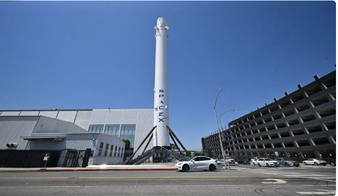 馬斯克因不滿加州法律決定將SpaceX和X總部遷至德州