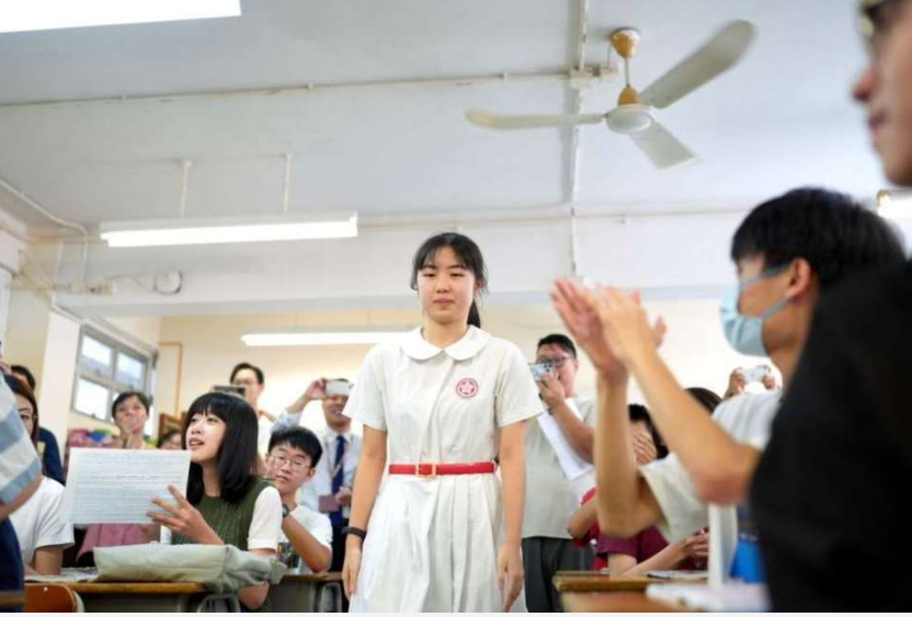 2024年香港中學文憑試：10名狀元誕生，名校再次成為焦點