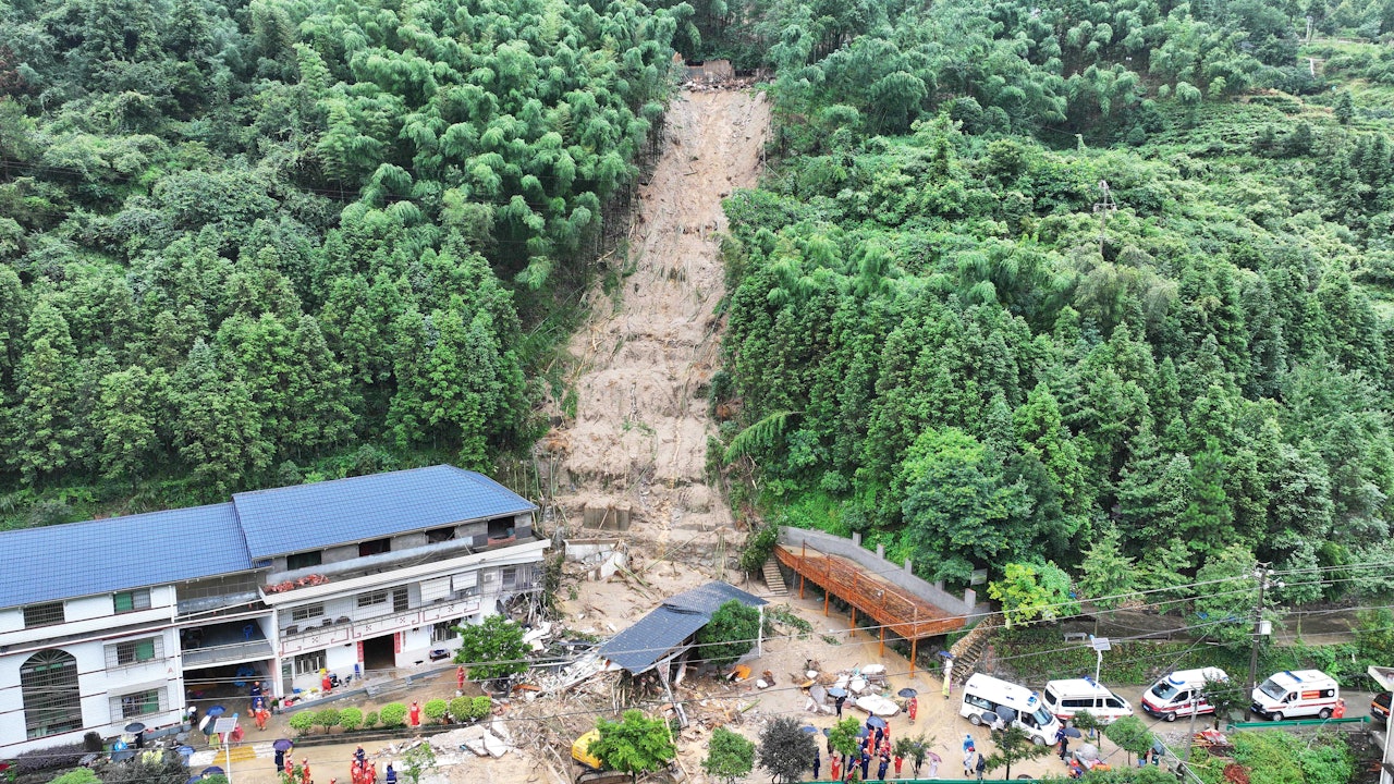 湖南衡陽山泥傾瀉民宿遭掩埋釀15死6傷